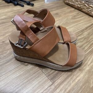 Heeled sandals